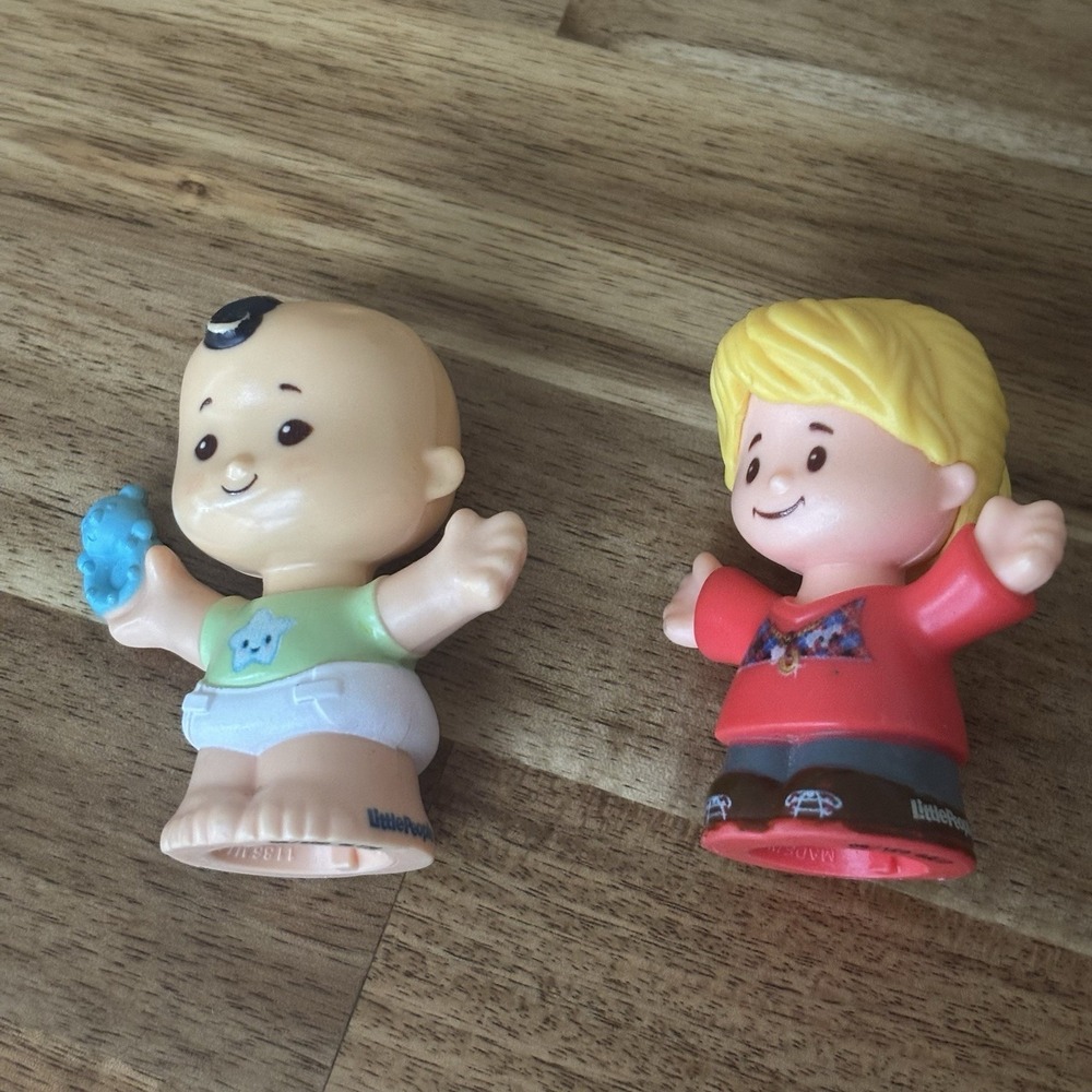 FISHER PRICE Little People Baby Snuggle + Little Blonde‎ Girl Toys (2)
